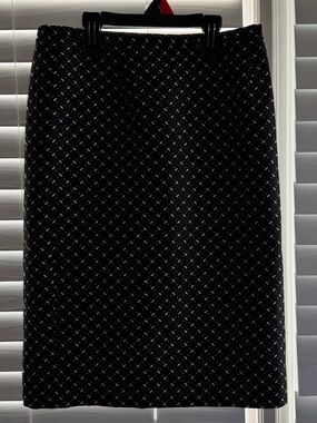 Dana Buchman Women’s Black Pencil Skirt with White Micro Dashes! Size 2